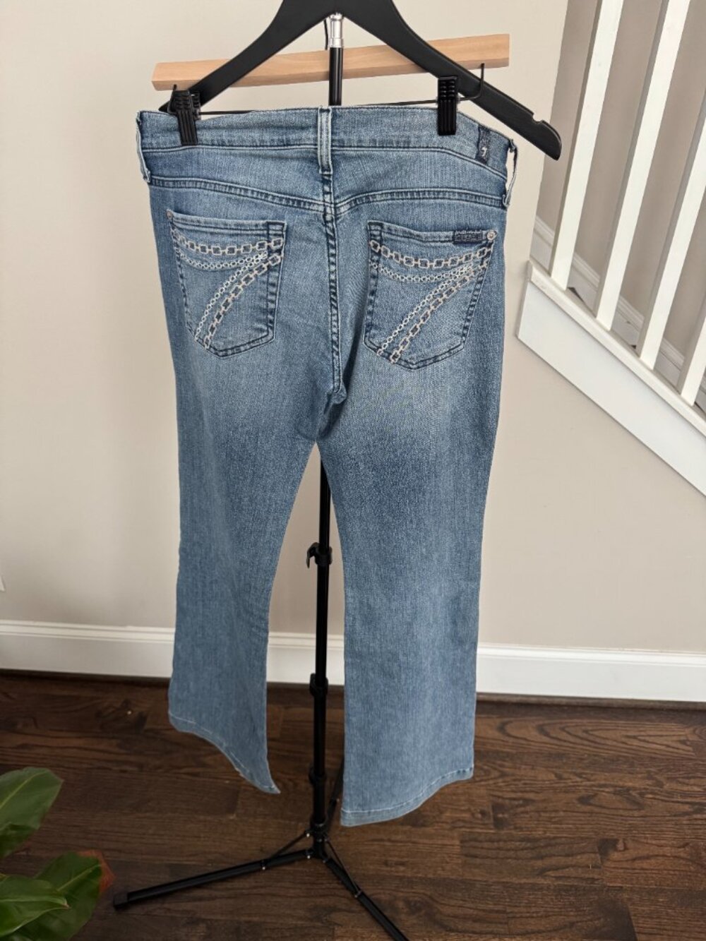 7 of All Mankind Low Rise Boot Cut Jean Size 27 - Picture 5 of 7